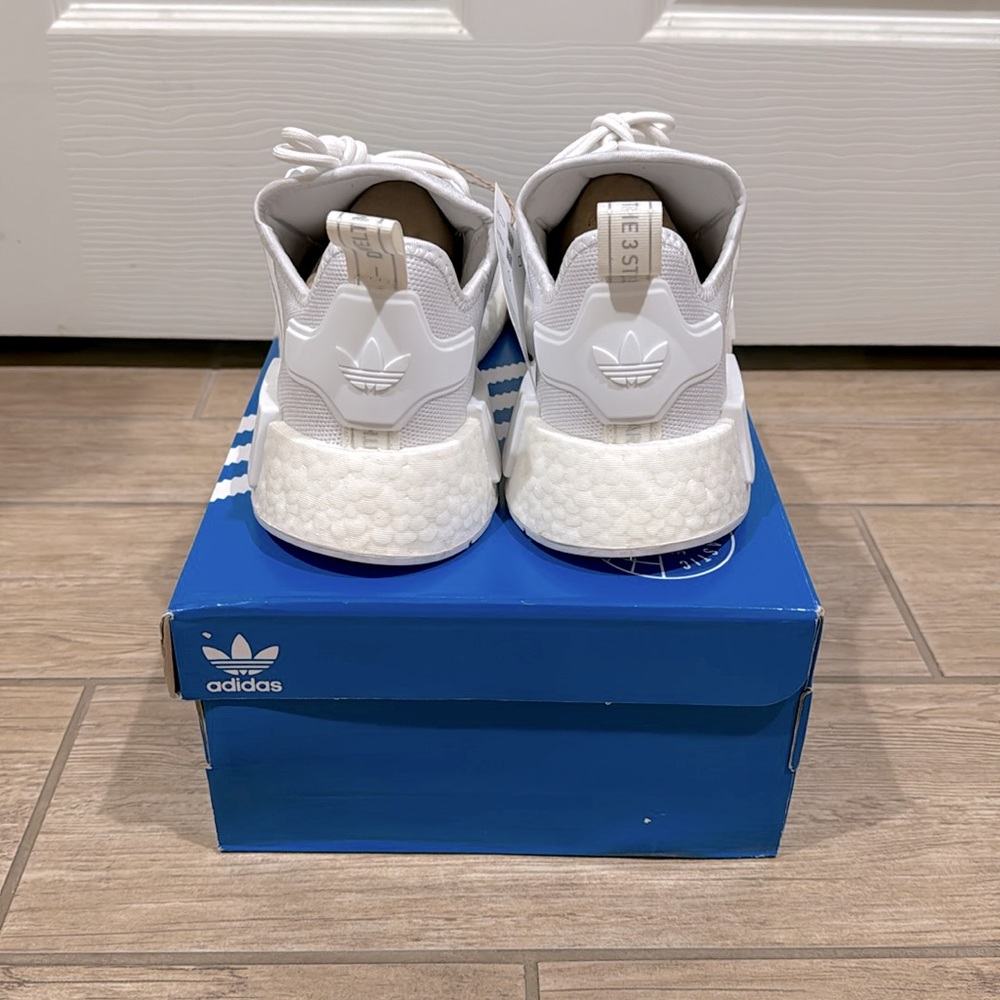 Adidas Originals Men NMD_R1 Shoes (Size: 6.5) - Picture 4 of 4